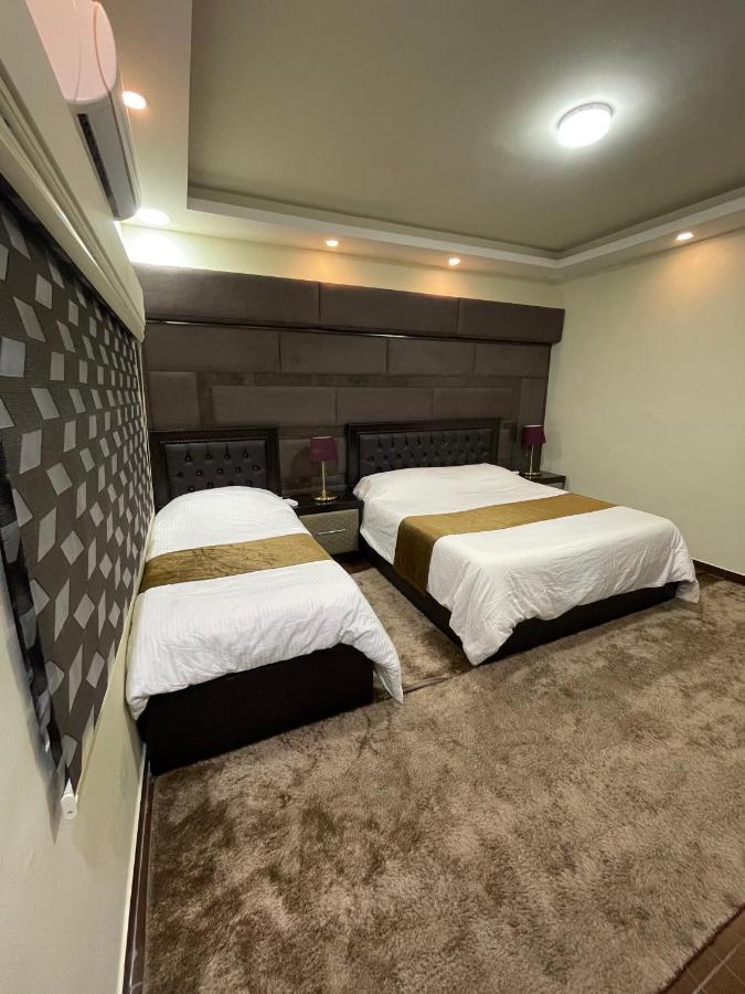 Oqdeh Studio Jarash Exteriör bild