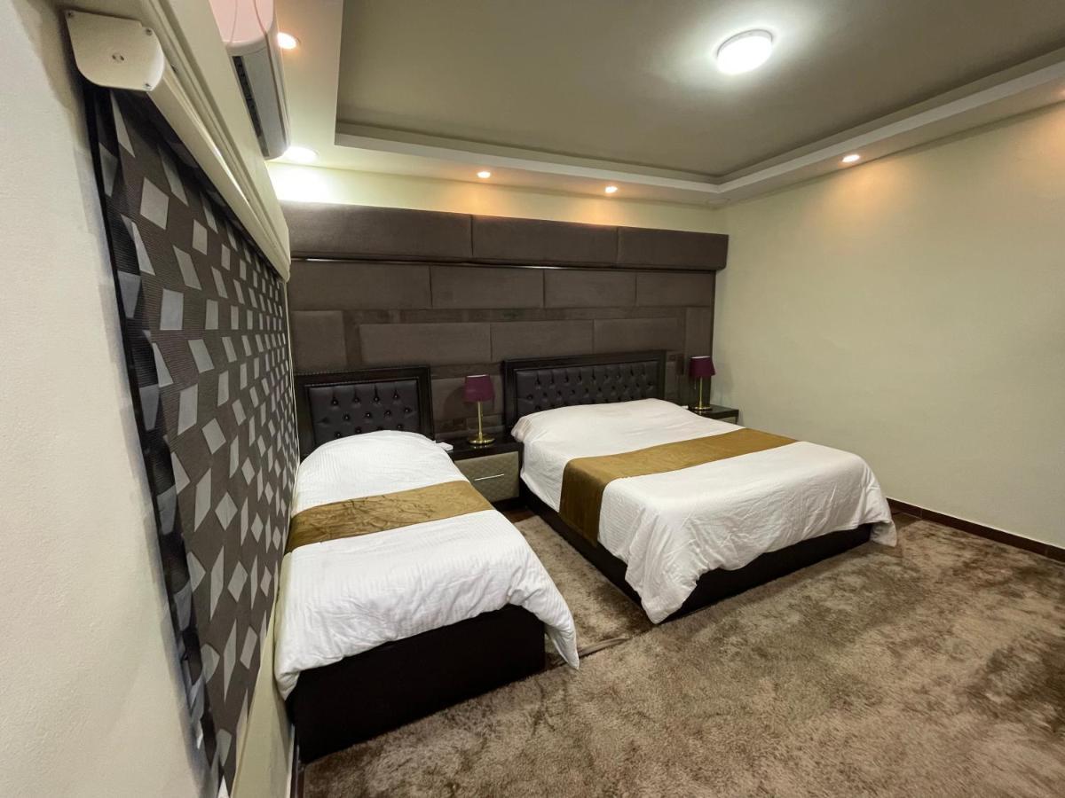 Oqdeh Studio Jarash Exteriör bild